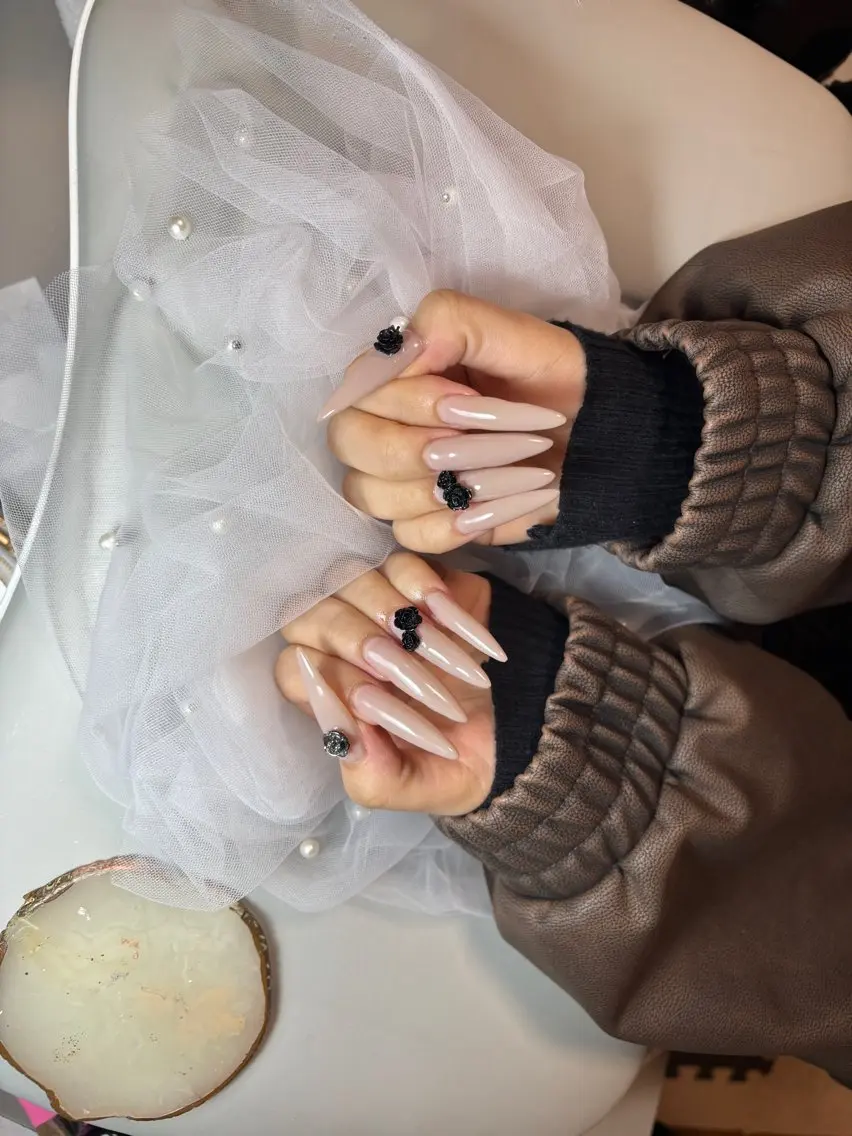 ネイル ハンドネイル MIO Nailのネイルデザイン