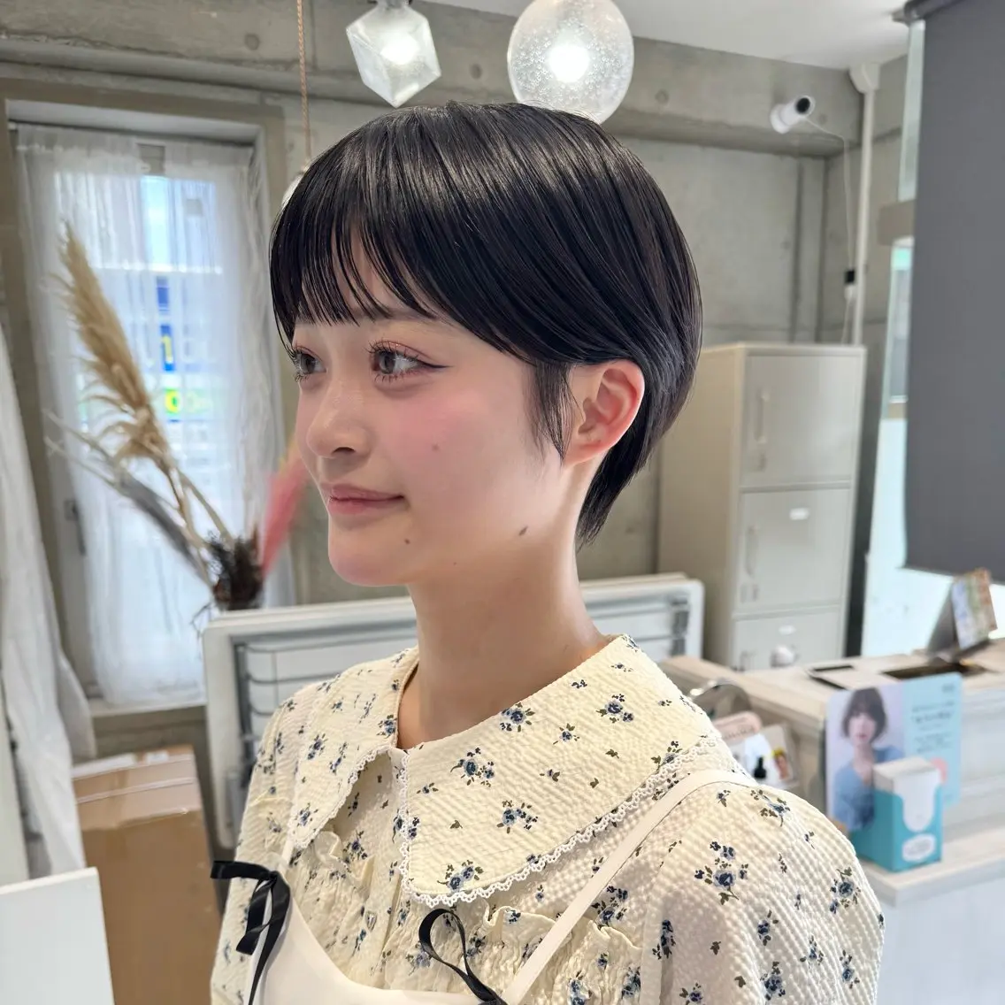 ショート カット ヘアカラー トリートメント 会田有紀 /切りっぱなしボブのヘアスタイル