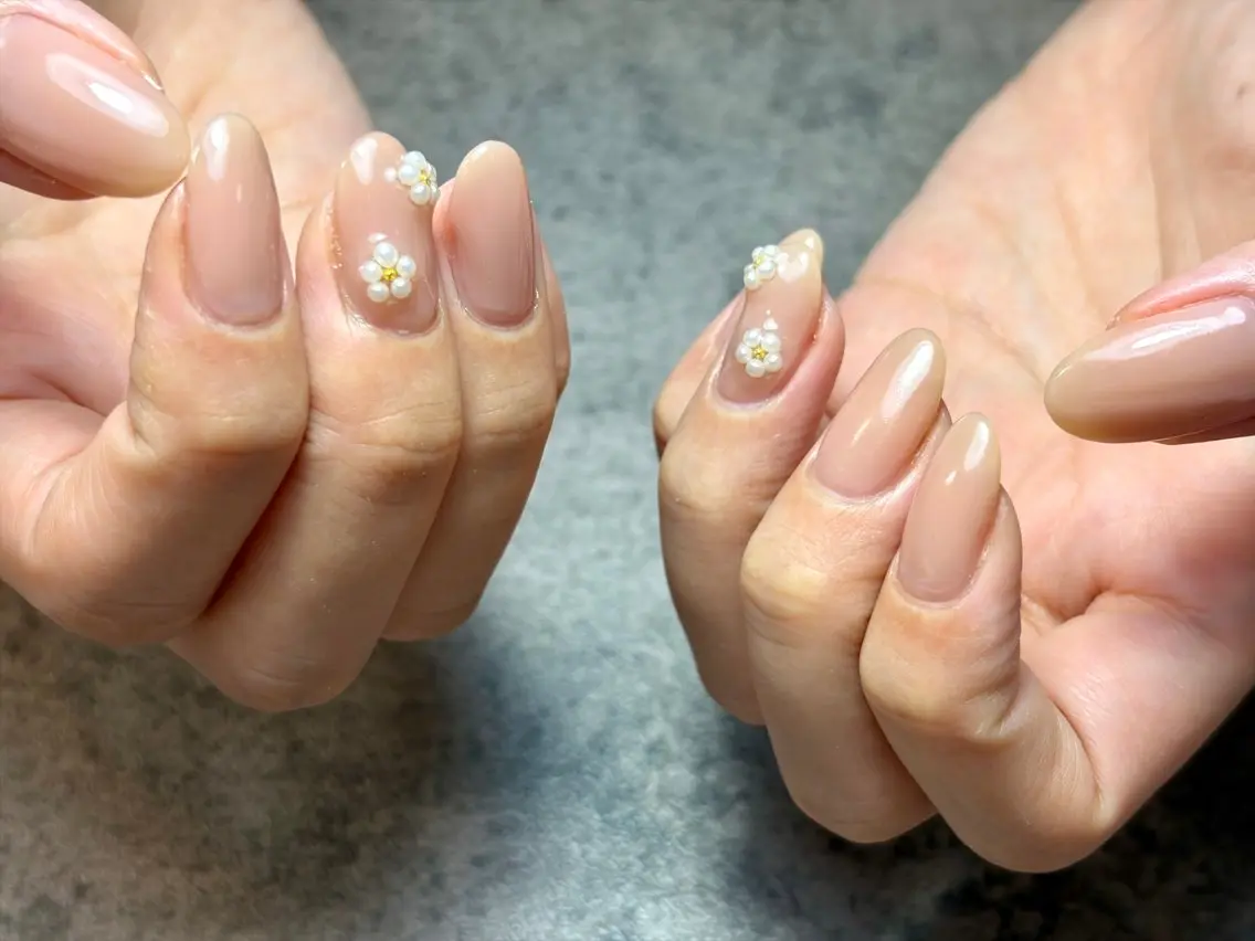 【ハンドオフ無し】シンプルネイル（2本アート目安）の写真