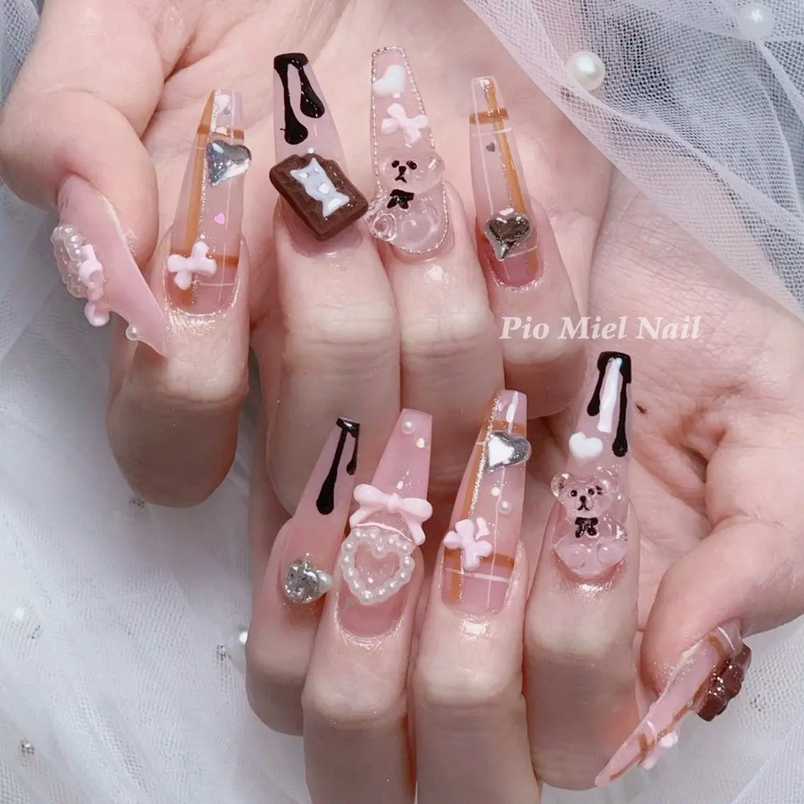 ネイル ハンドネイル HANA 長さだしのネイルデザイン