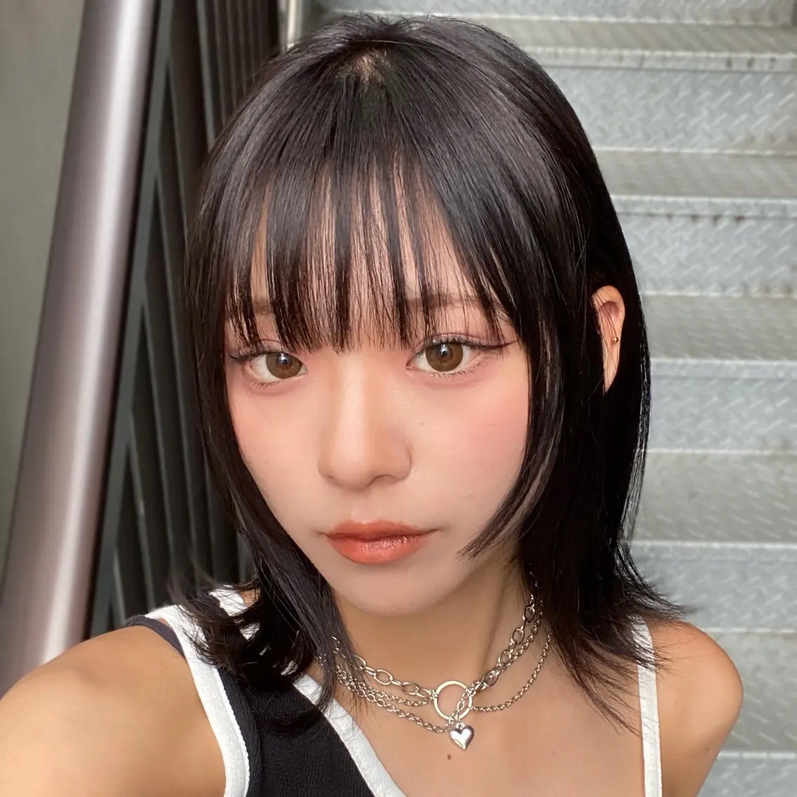ミディアム カラー アッシュ アッシュブラック 黒髪 姫カット カット ヘアカラー トリートメント ハッシュカット/艶感 カラー/ユウキ✨のヘアスタイル
