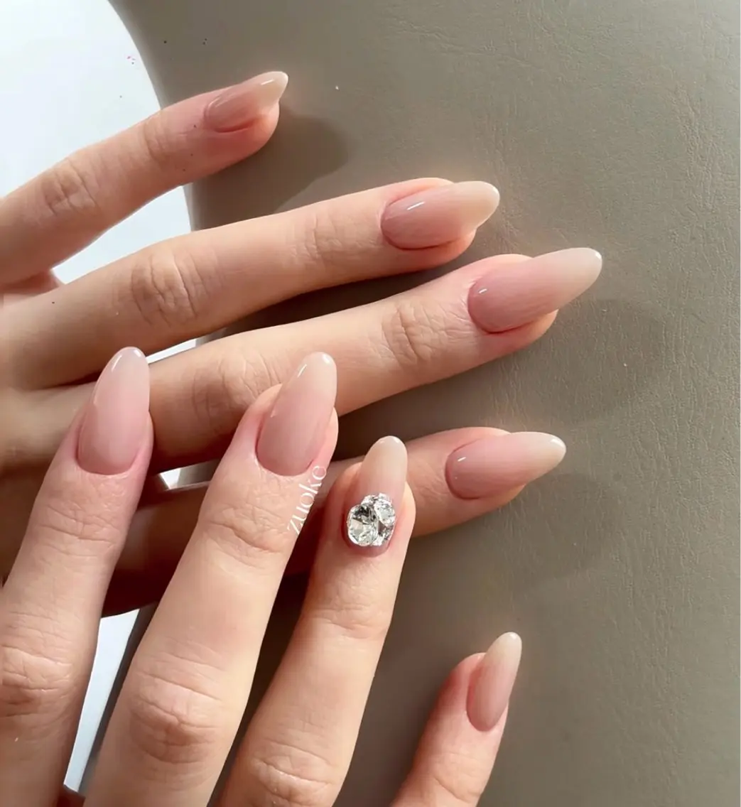 ネイル ハンドネイル H3 Nail Miniのネイルデザイン