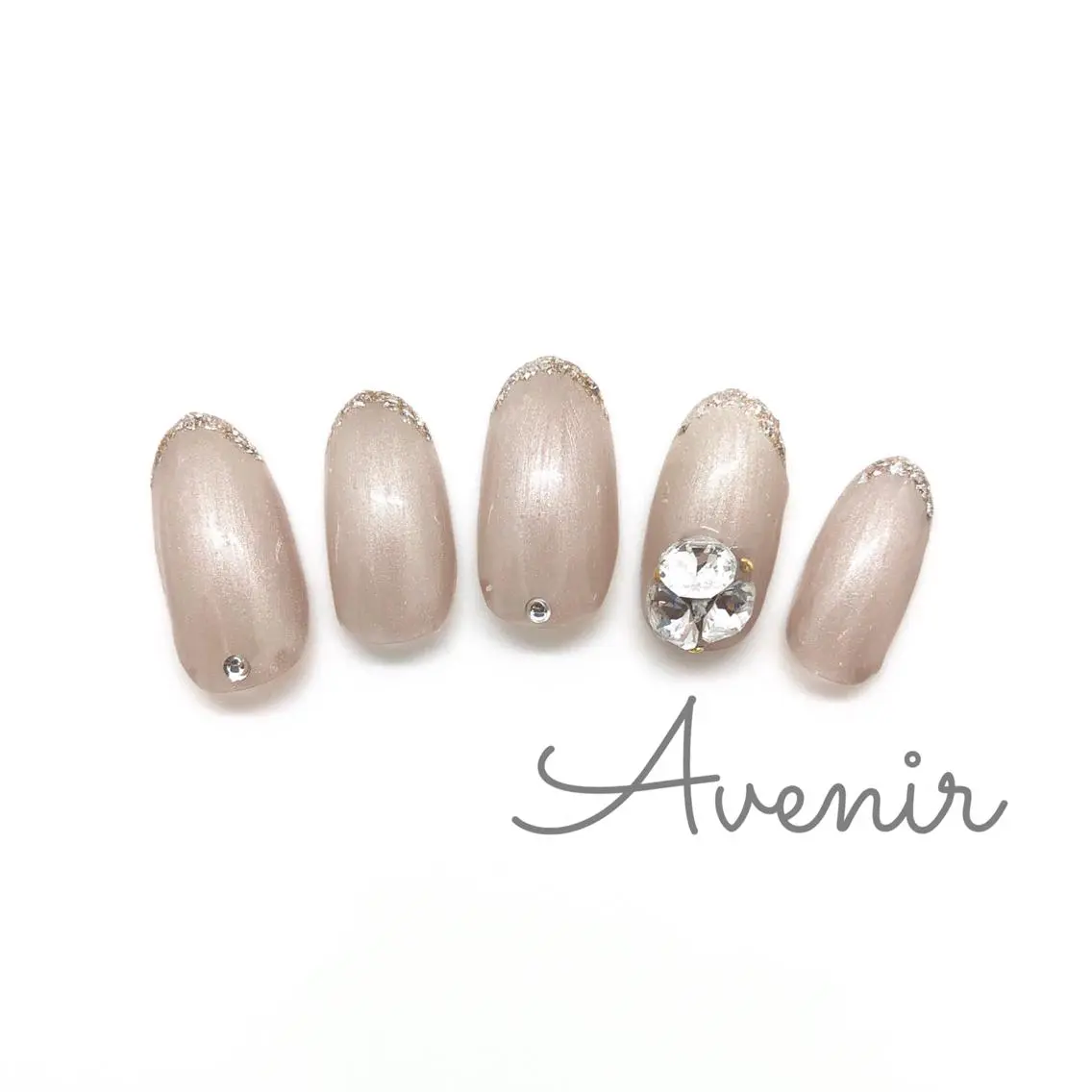 ネイル Avenir 表参道 nail&eye予約のネイルデザイン