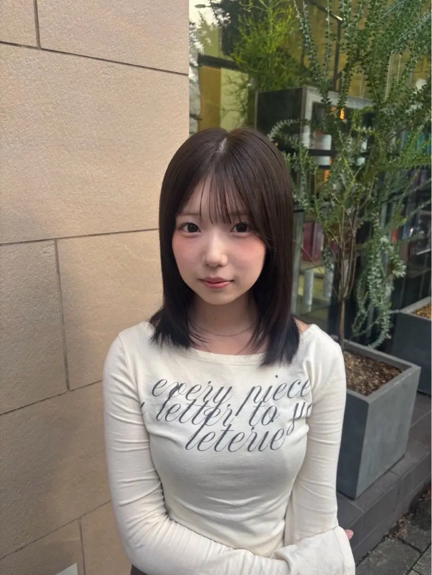 セミロング ヘアカラー トリートメント ハイトーン/透明感 カイリ💕🫧のヘアスタイル