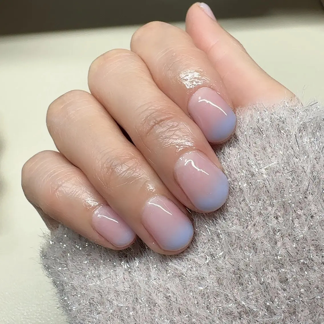 ネイル グラデーション LOA.NAIL 本八幡店💞Kyouのネイルデザイン