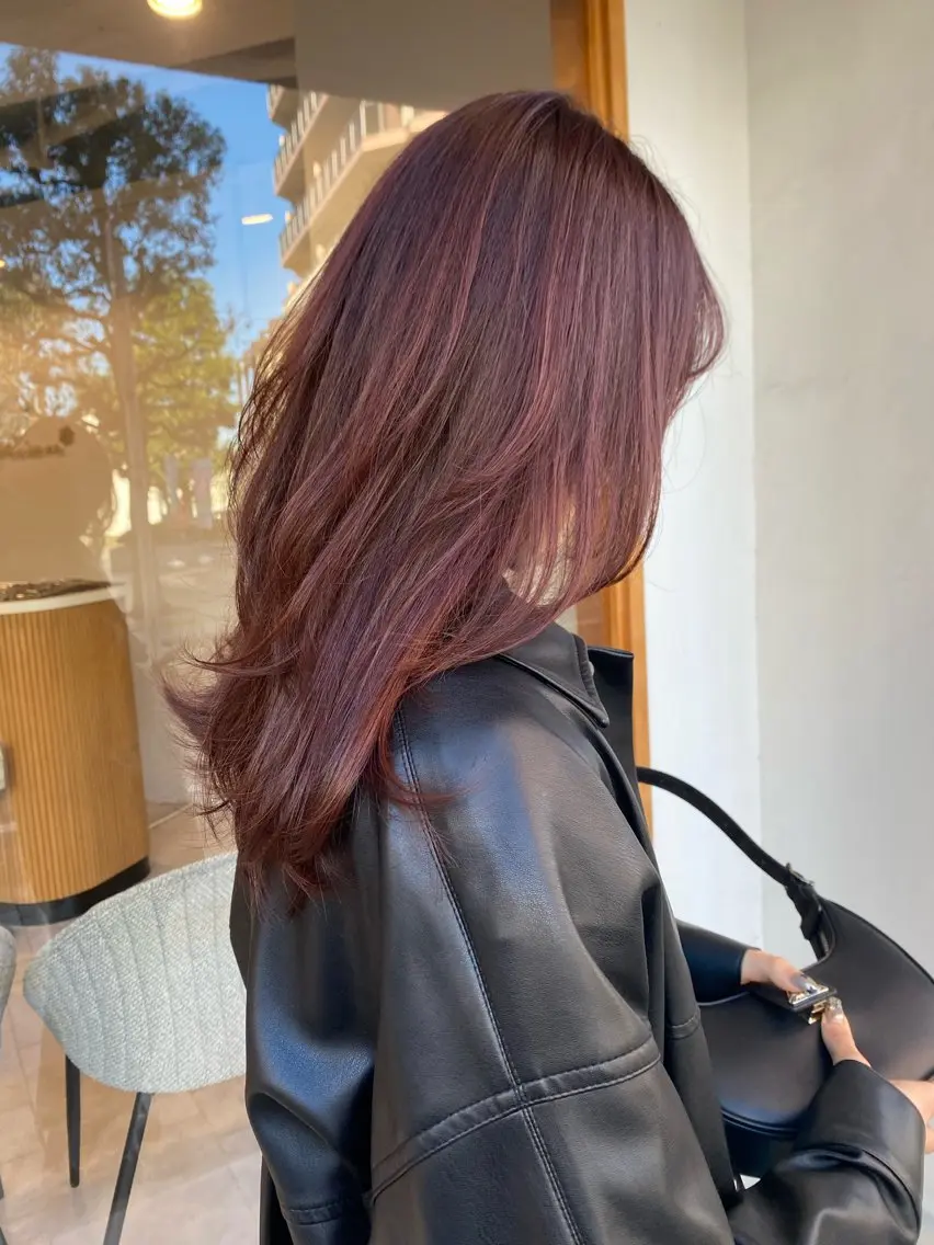 セミロング カラー カット ヘアカラー 細野 菜月のヘアスタイル