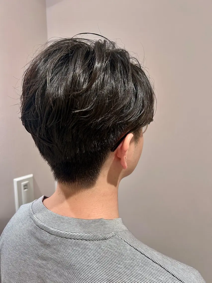 ショート メンズ マッシュ メンズパーマ メンズショート ツーブロック くせ毛 メンズパーマ ジンのヘアスタイル