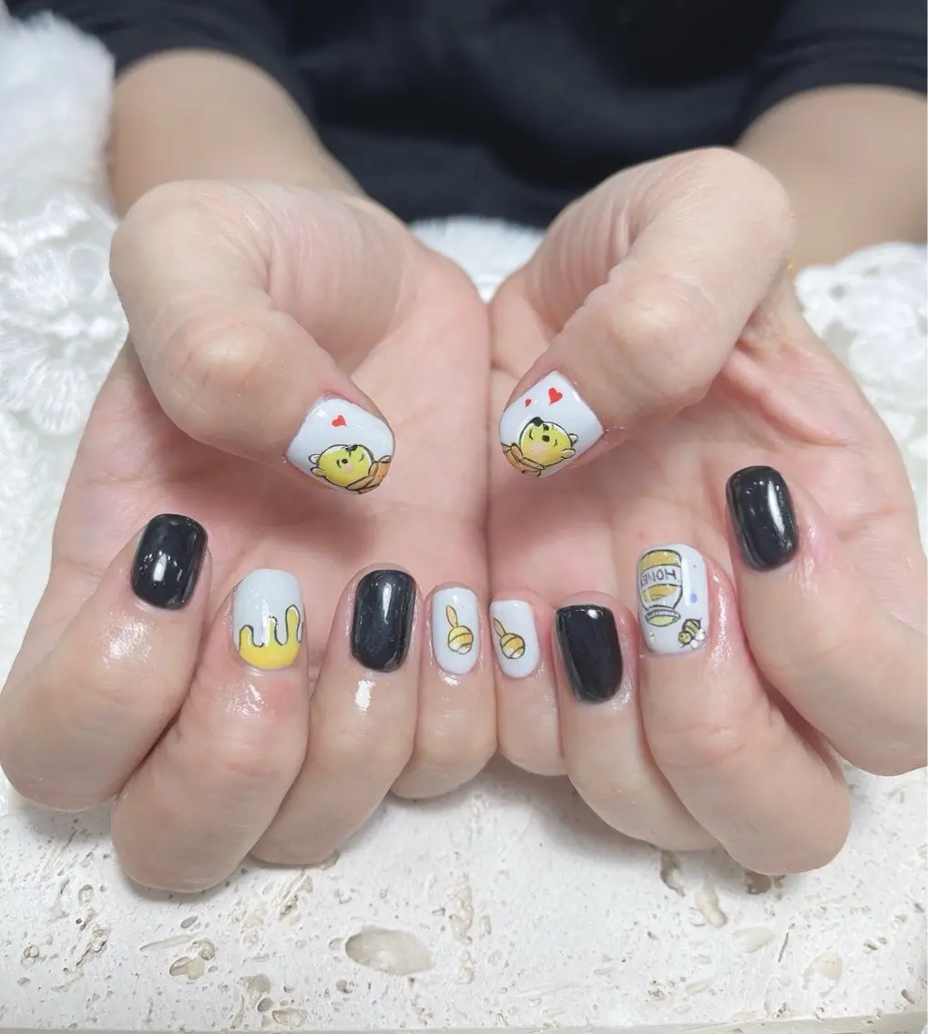 ネイル AURA NAIL 🌟鶴見店のネイルデザイン