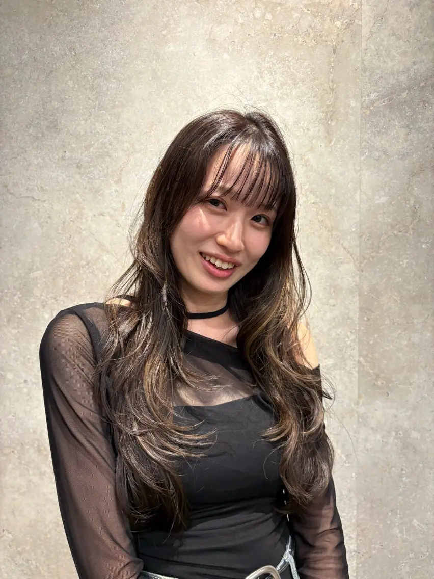 ロング 杉井 響のヘアスタイル