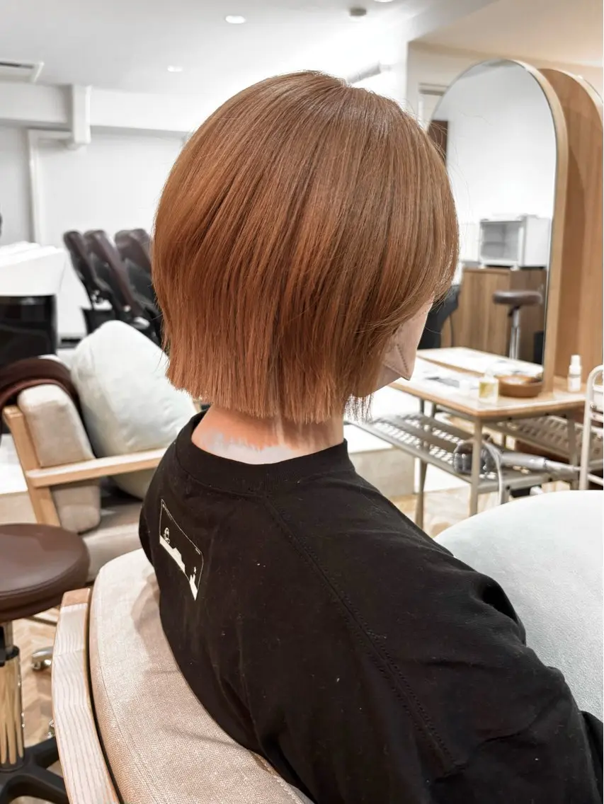 ショート カラー カット ヘアカラー トリートメント ノエ/ハイトーン/ 縮毛矯正/高岳のヘアスタイル