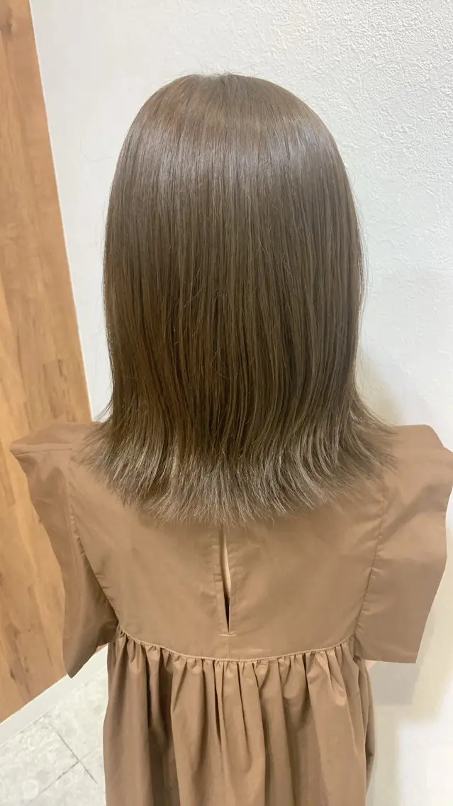 ミディアム カラー 奥田 彩乃🧸🩵のヘアスタイル