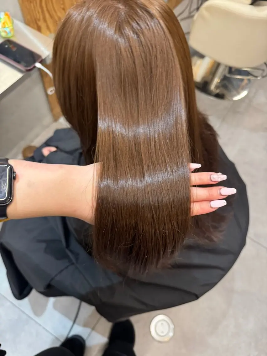 ヘアカラー 🌙ヘーゼルベージュ レイヤーカット🌙のヘアスタイル