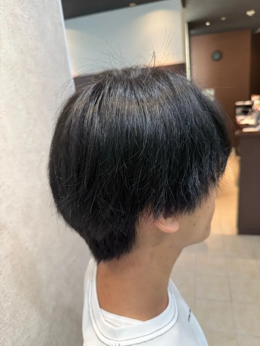 カラー ブリーチ ブルーカラー 透明感カラー ハイトーンカラー DECOR おりん丸。のヘアスタイル