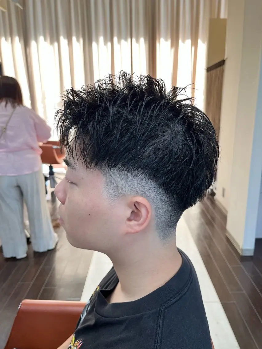ショート メンズ フェードカット ショートヘア 🧊メンズ特化🧊 高木航希のヘアスタイル