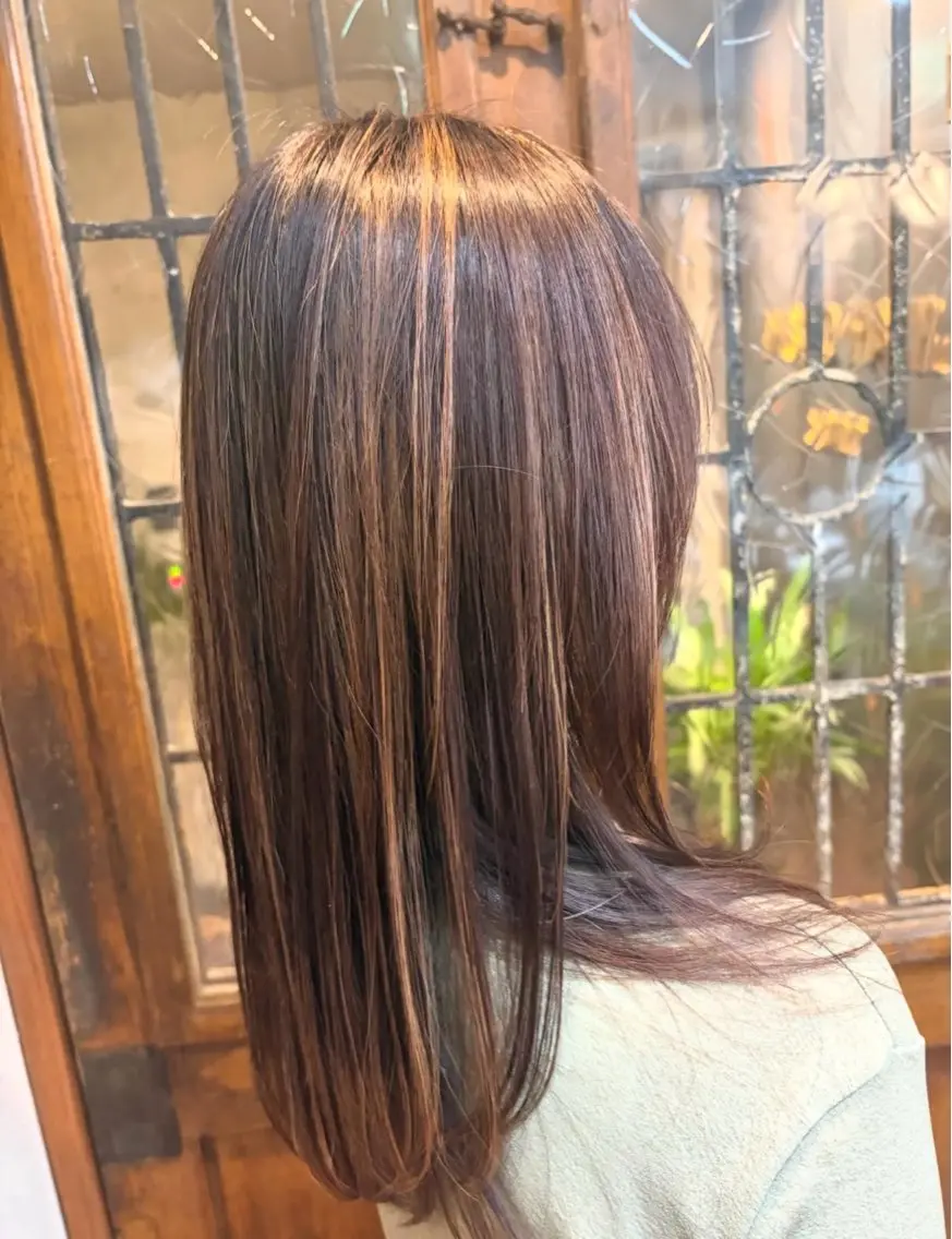 セミロング カラー ヘアアレンジ ハイライトカラー ハイライト 烏山 達也のヘアスタイル