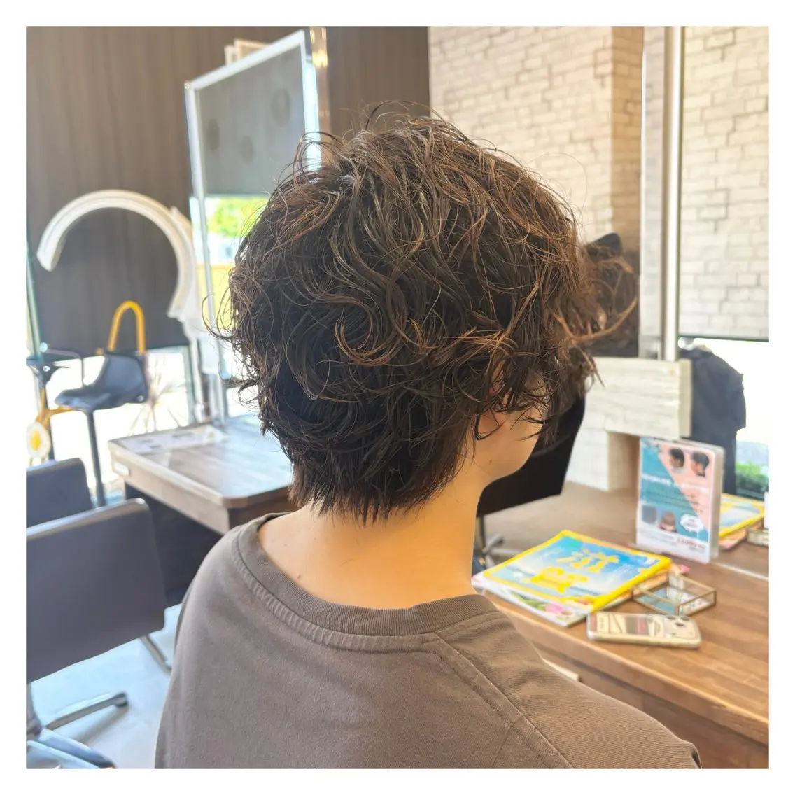 ショート パーマ ハンサムショート ショートヘア カット パーマ 荒川 鈴菜のヘアスタイル