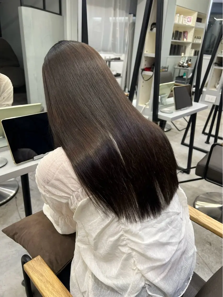 ロング パーマ 髪質改善 レイヤーカット 縮毛矯正 トリートメント 酸性ストレート 縮毛矯正 🍒モテ暖色カラー × うる艶✧ ゆなのヘアスタイル