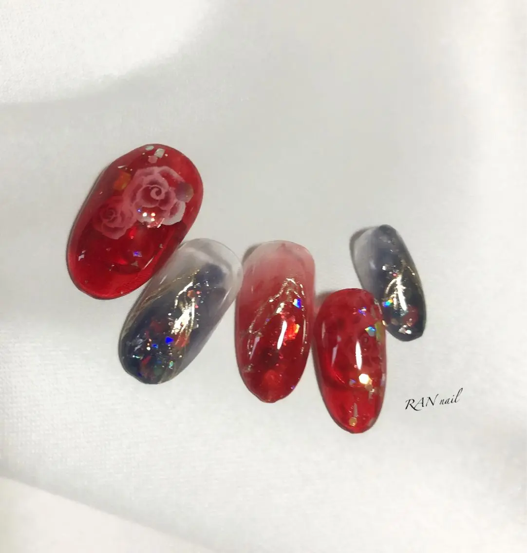ネイル 成人式 フラワーネイル フットネイル キラキラネイル ラメ(グリッター) ハンドネイル フットネイル RAN nailのネイルデザイン