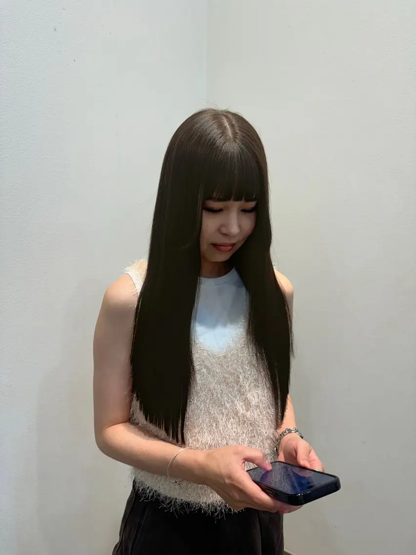 ロング カラー 透明感カラー 堀越 美羽のヘアスタイル