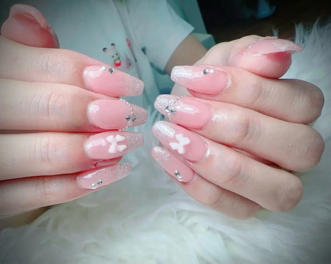 ネイル フレンチネイル グラデーション マグネットネイル ニュアンスネイル オフィスネイル ハンドネイル ハンドケア Hara Nail 【持ち込みOK】のネイルデザイン
