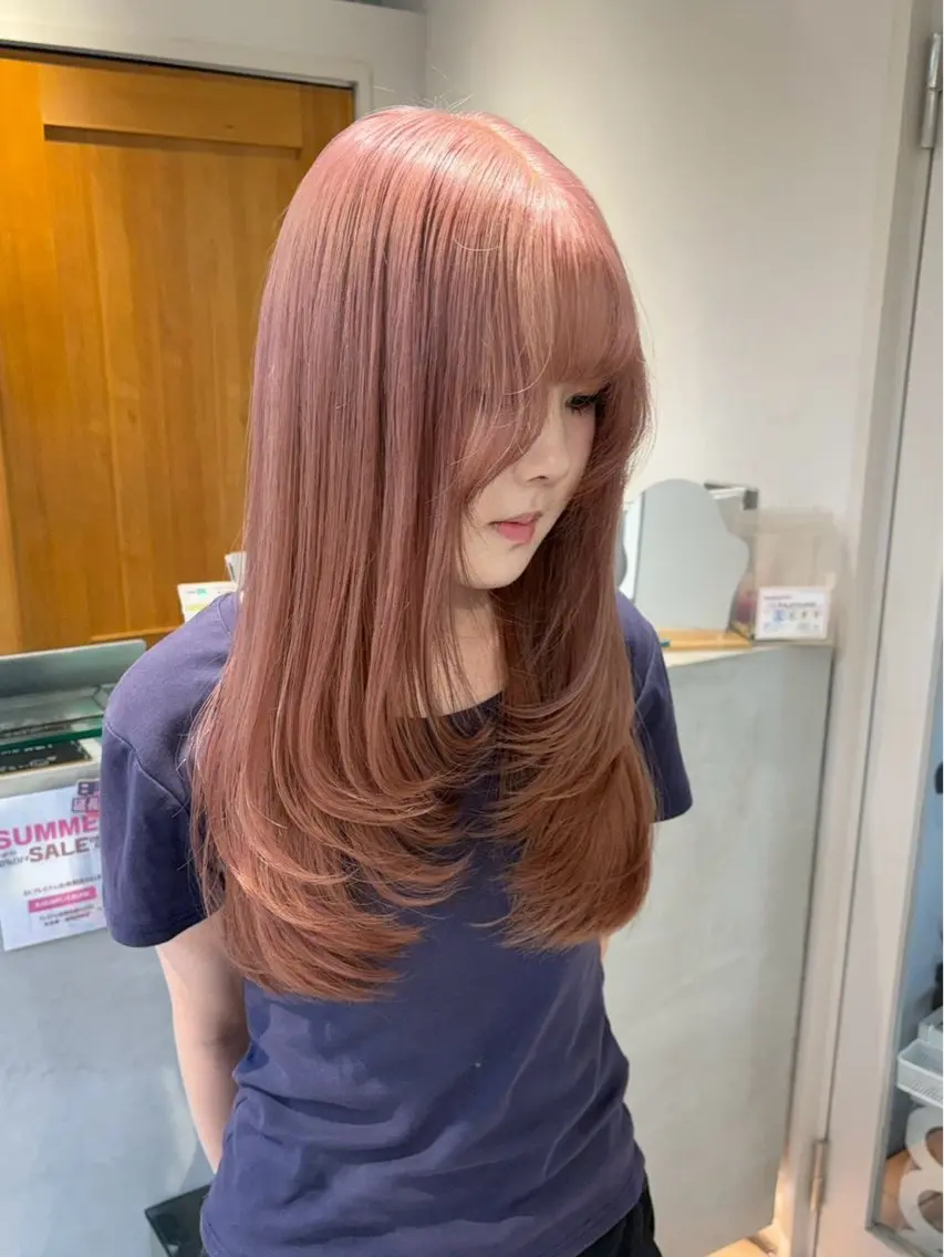 ロング カラー ベージュカラー ブリーチ 透明感カラー ピンクカラー ピンクベージュ ヘアカラー 🎀 RINKA🎀 艶カラーのヘアスタイル