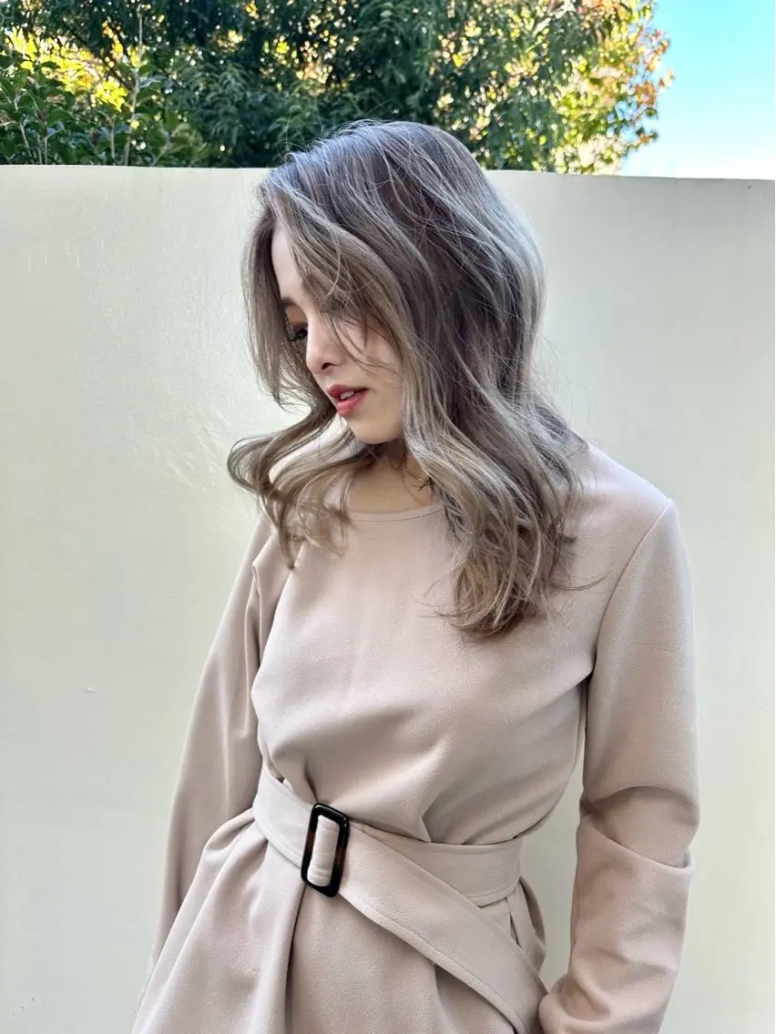 ロング カラー バレイヤージュ レイヤーカット ロング デザインカラー⭐️ Yamauchiのヘアスタイル