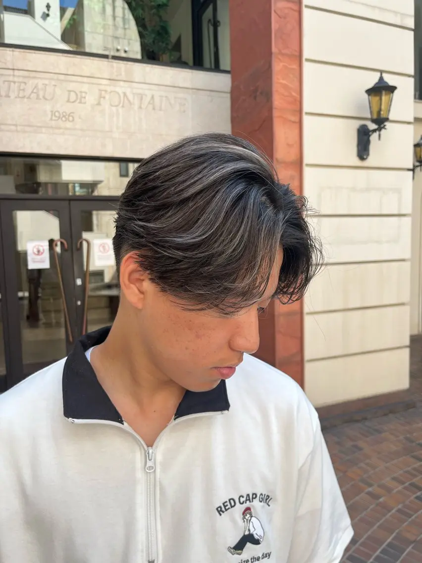 カラー メンズ メンズハイライト グラデーションカラー ハイライトカラー カット ヘアカラー トリートメント ✨メンズスタイル✨ Daiのヘアスタイル