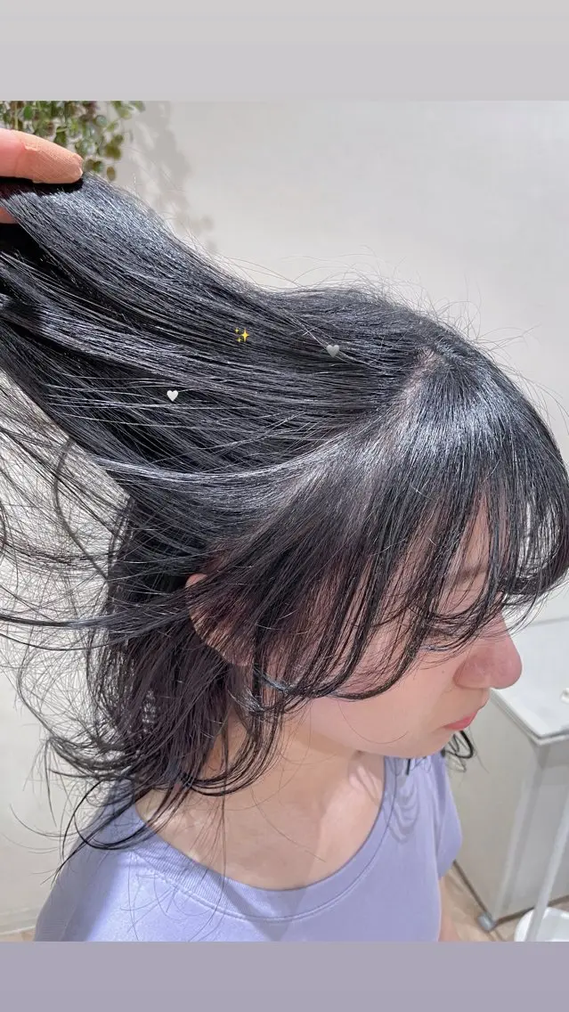 セミロング カラー ヘアカラー トリートメント cut/nail ▫️イチカ🌻のネイルデザイン