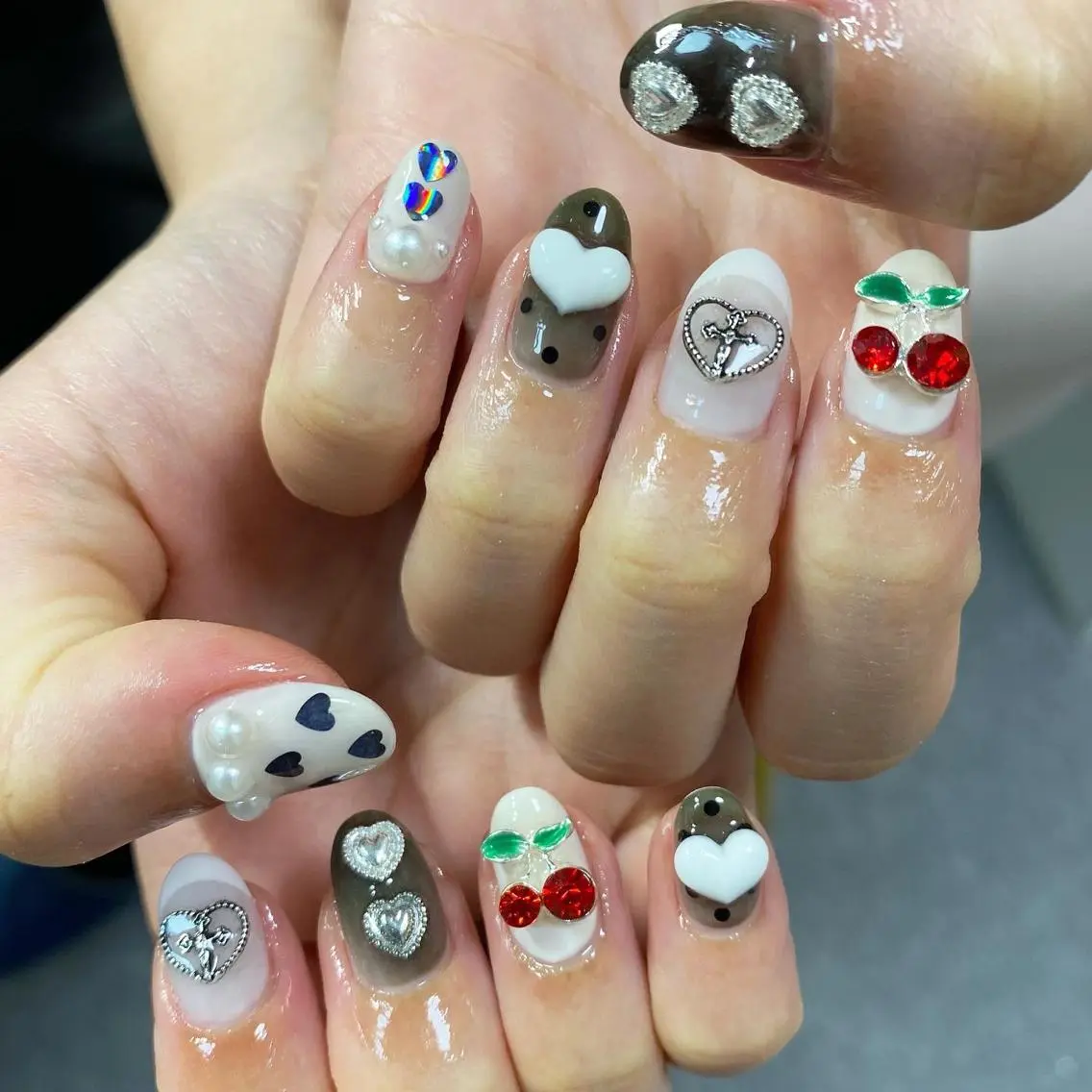 ネイル I pinknail 韓国風·持ち込み専門のネイルデザイン