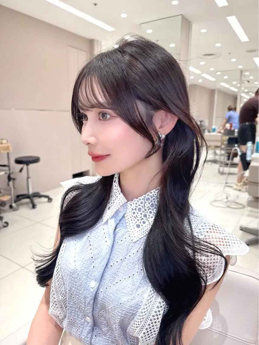 【🫧結んで可愛いお顔まわりカット🫧】前髪も含まれてます!コテ巻き仕上げ♡の写真