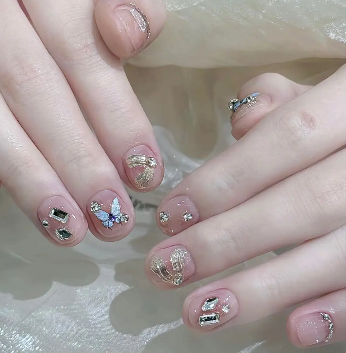 ネイル 持ち込み ハンドネイル ハンドケア ⭐️Syu Rei⭐️のネイルデザイン