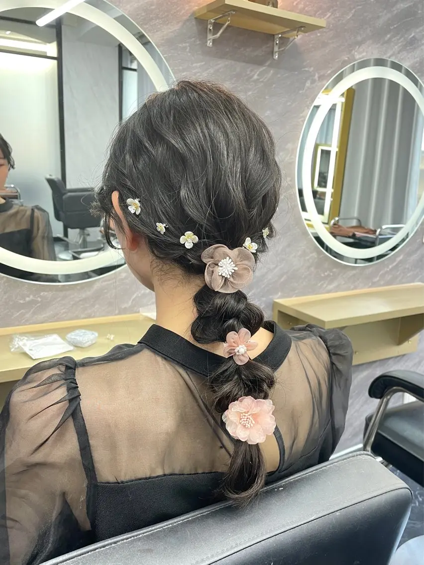 セミロング ヘアアレンジ ヘアセット エクステ🩵ブリーチ 韓国ヘア🩵KAEのヘアスタイル