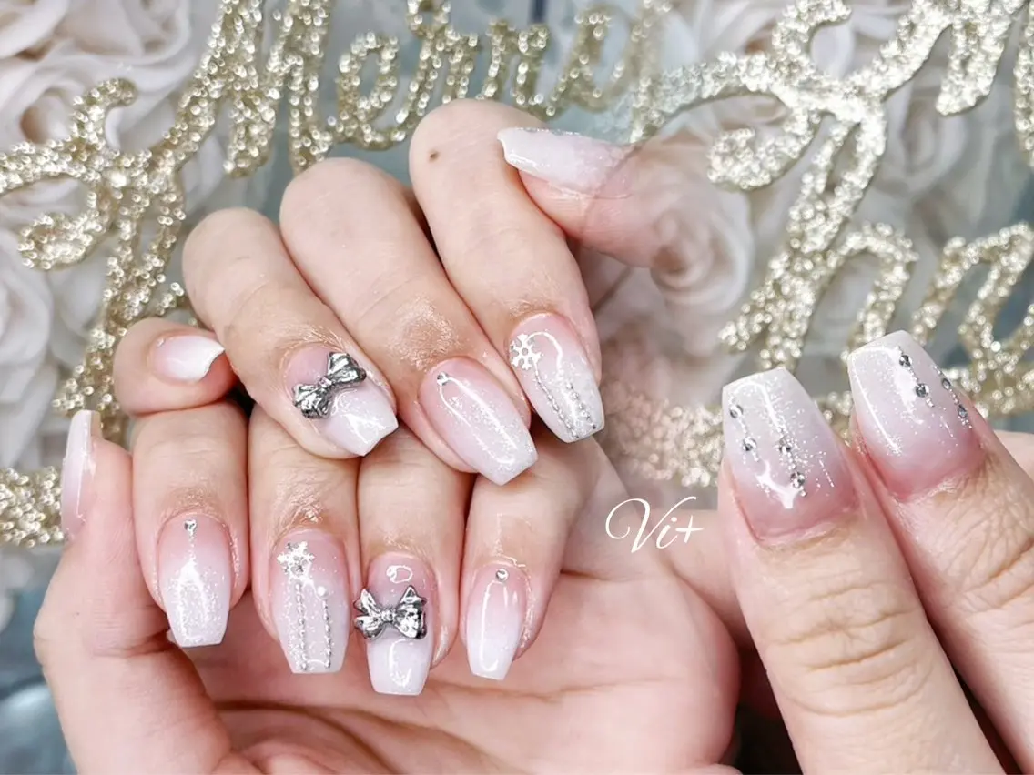 ネイル ハンドネイル ✨Nailsalon Vi+✨のネイルデザイン