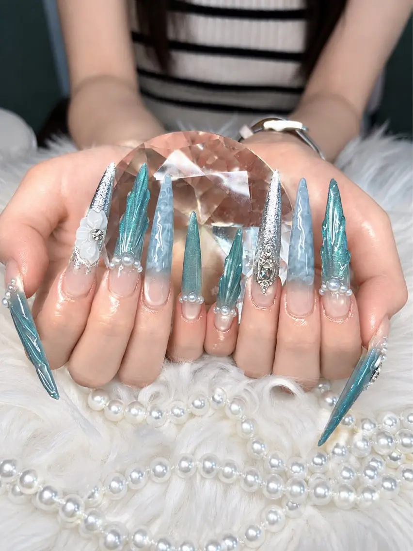 ネイル アートネイル オーロラネイル チークネイル 長さ出し フットネイル ハンドネイル Chan nailsのネイルデザイン