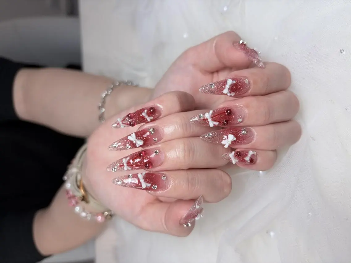 ネイル フットネイル ジェルネイル 韓国ネイル マグネットネイル 持ち込み ハンドネイル Huyn Nail Shinjyukuのネイルデザイン