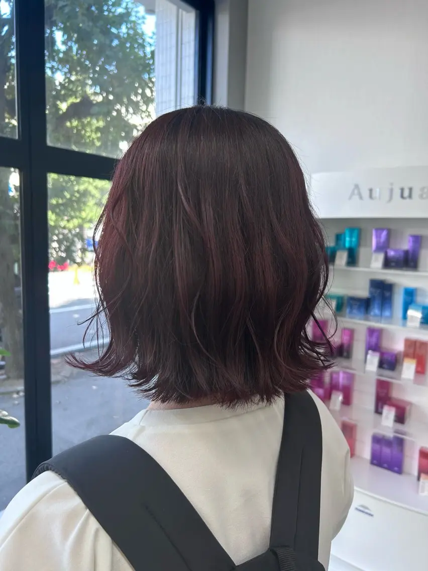 ミディアム カラー ブラウンカラー ピンクカラー ボブ 伸ばしかけ レイヤーカット ヘアカラー トリートメント sol. ayakaのヘアスタイル