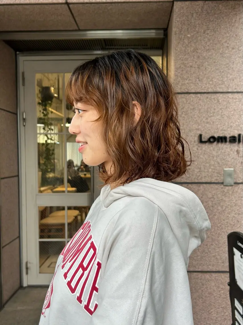 パーマ lomalia moekaのヘアスタイル