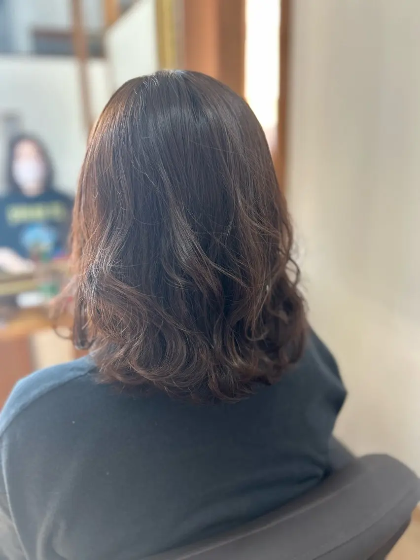 ミディアム ヘアカラー トリートメント 青柳 美咲のヘアスタイル