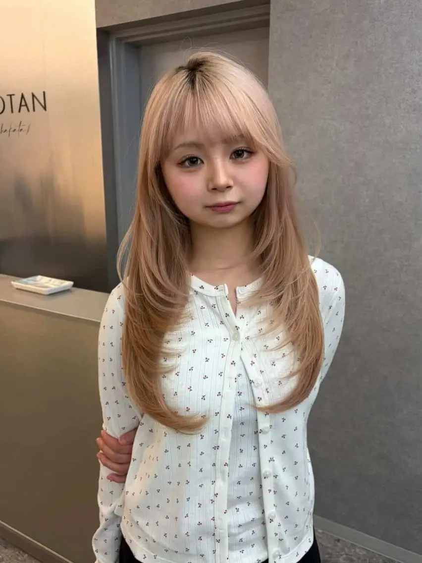 ロング カラー ベージュカラー ブリーチ 透明感カラー ダブルカラー ハイトーンカラー ヘアカラー トリートメント saya🍀/透明感 カラー/ヘアセットのヘアスタイル