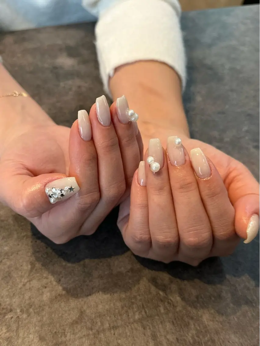 ネイル フレンチネイル マグネットネイル 大理石ネイル(マーブル) ミラーネイル ニュアンスネイル nail salon amanoのネイルデザイン