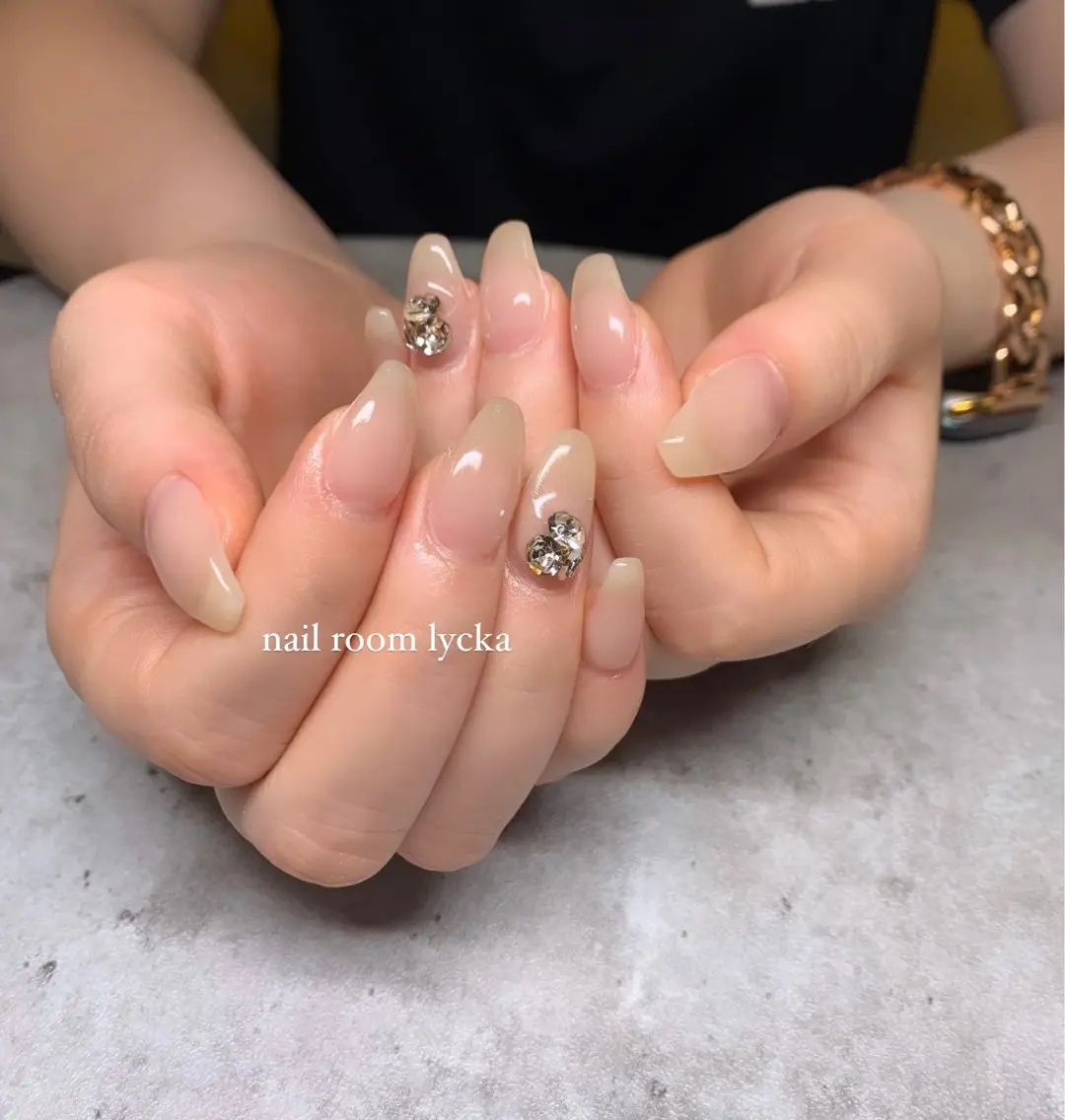 ネイル ネイルルームリッカ 𝐦𝐚𝐲𝐮のネイルデザイン