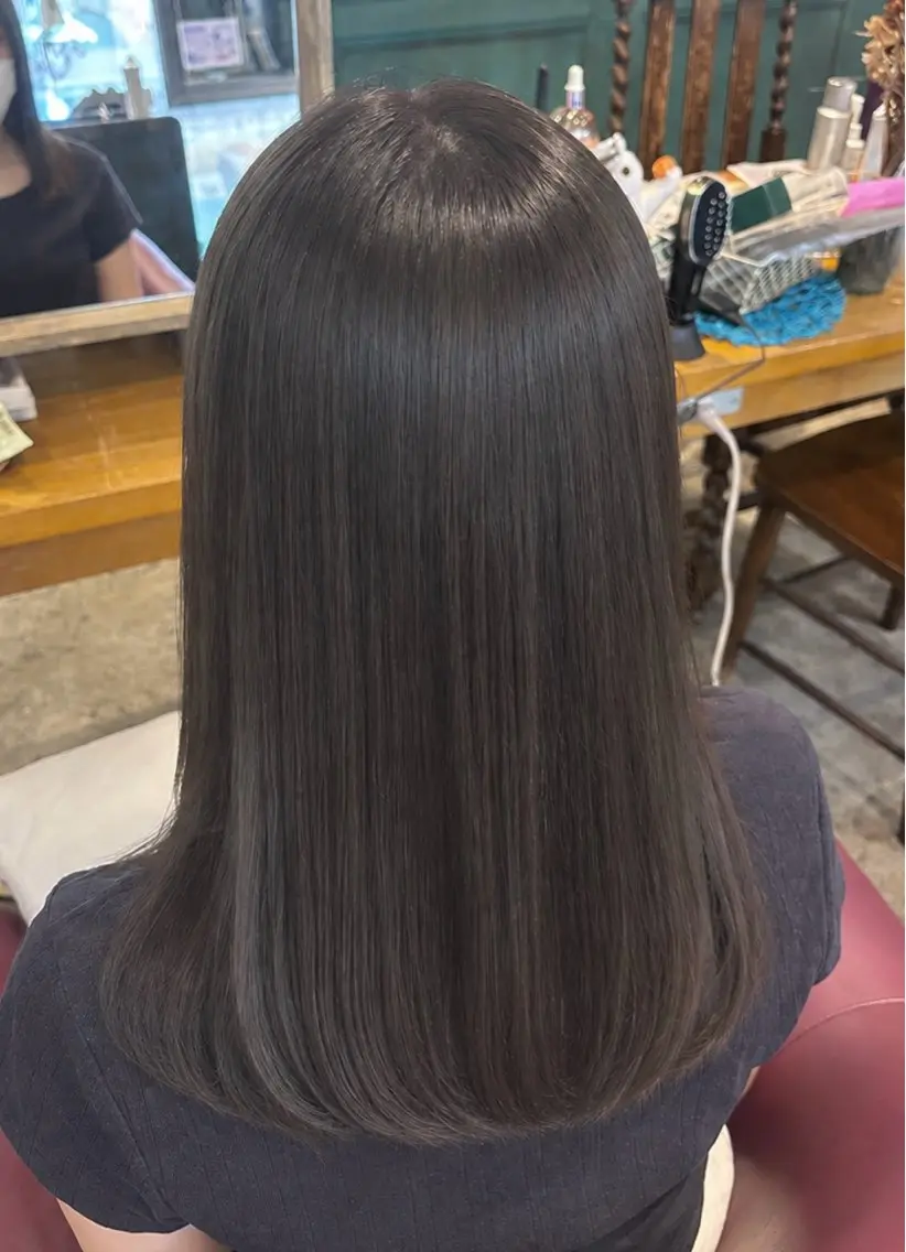 カラー グレージュ オリーブグレージュ オリーブグレー ヘアカラー たかの ゆめなのヘアスタイル