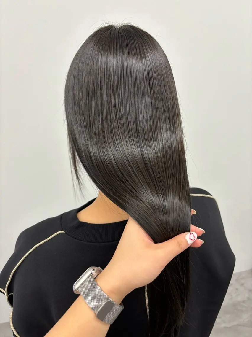 ロング ヘアカラー トリートメント ROCCOeast りんな/ハイトーン♡のヘアスタイル