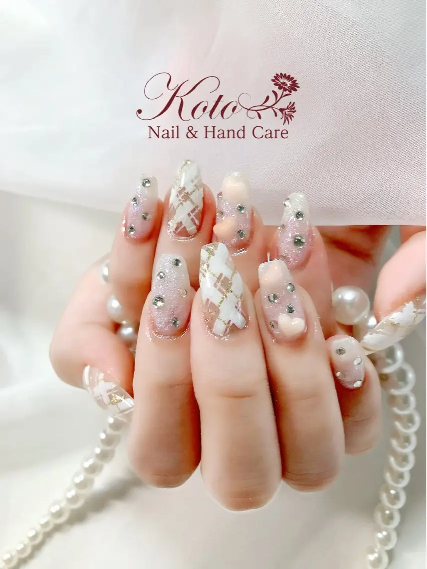 ネイル 長さ出し ジェルネイル 持ち込み ニュアンスネイル 赤色 ハンドネイル Nail Salon KOTOのネイルデザイン