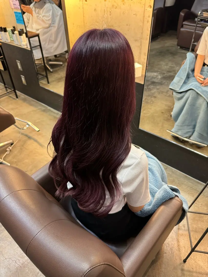ロング パープルカラー レッドブラウン ヘアカラー 🐥Homie/ yuna🐥のヘアスタイル