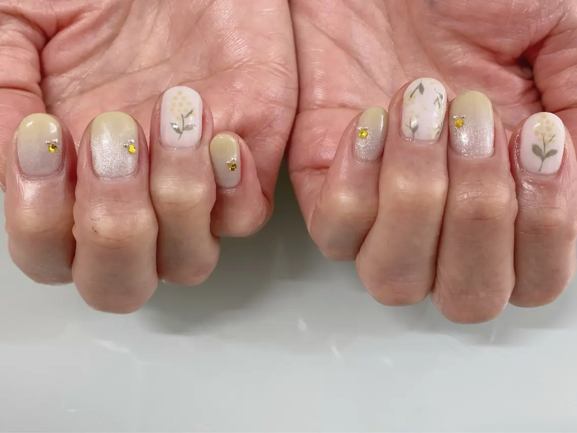 ネイル ハンドネイル Nailist Yasucoのネイルデザイン