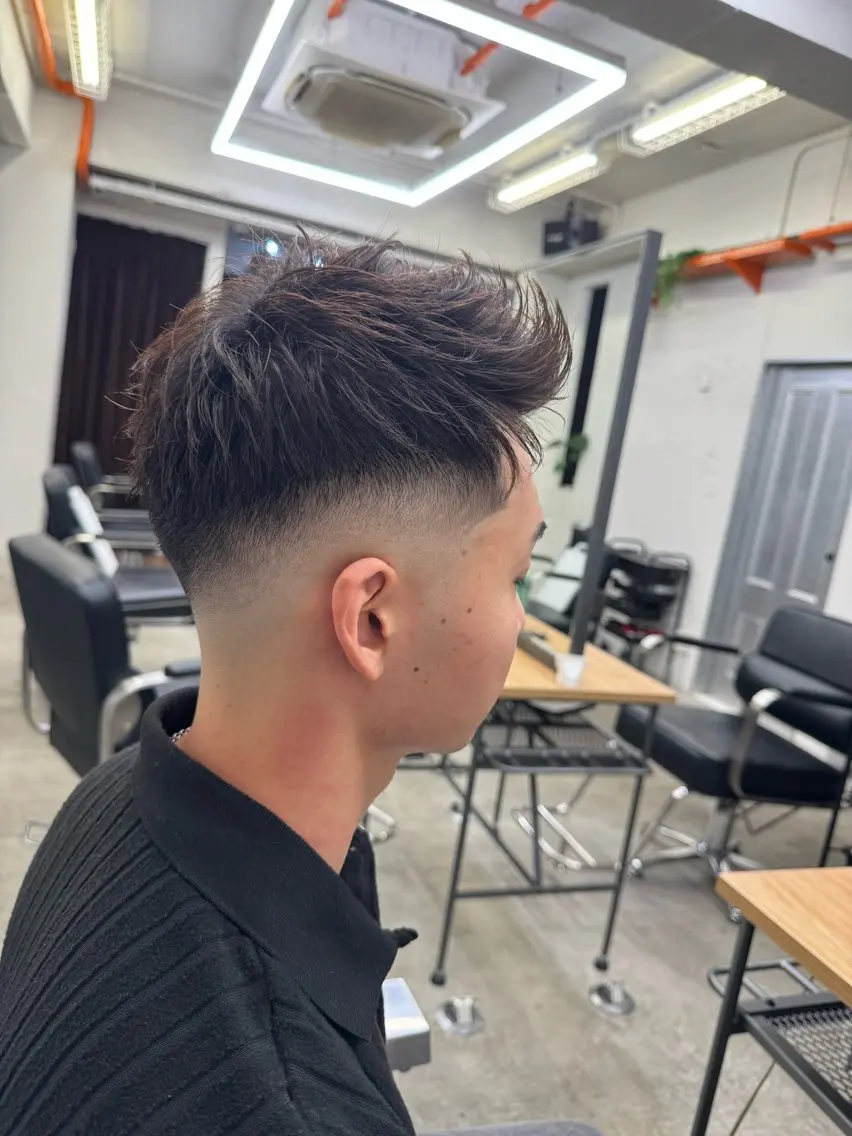 ショート メンズ フェードカット メンズショート スキンフェード スパイキーショート ショートヘア カット トリートメント 💈メンズ特化💈 TASUKUのヘアスタイル