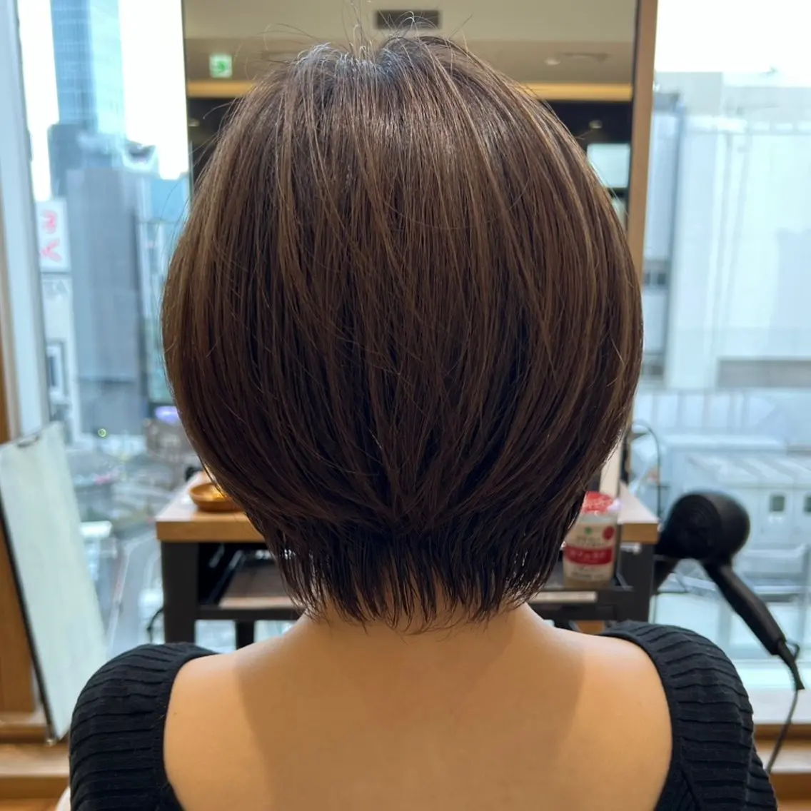 ショート カラー カット トリートメント 💍新宿ショート 💍岩田莉奈のヘアスタイル