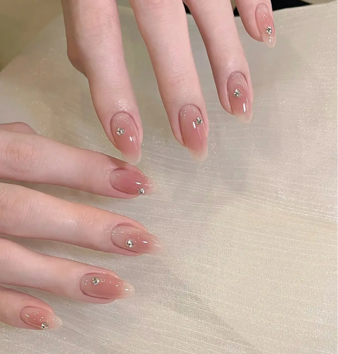 ネイル チークネイル グラデーション キラキラネイル ラメ(グリッター) オフィスネイル ハンドネイル Wilu nail 二子玉川店のネイルデザイン