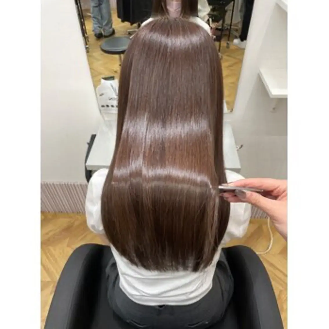 【🍎最強艶髪🍎】カット+リタッチカラー+髪質改善リンゴ幹細胞Tr+超音波アイロンの写真